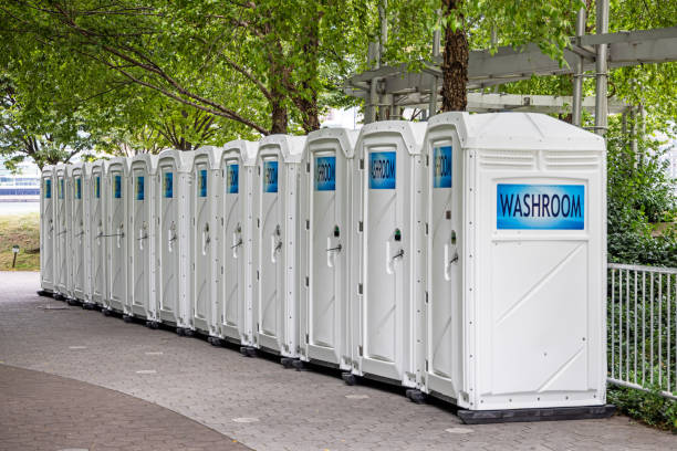 Best Local porta potty services  in Robins, IA