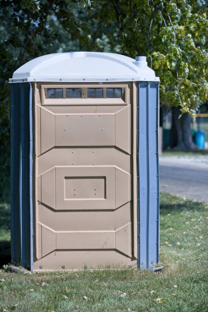 Best Temporary restroom rental  in Robins, IA