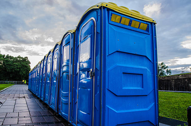 Best Portable restroom trailer rental  in Robins, IA
